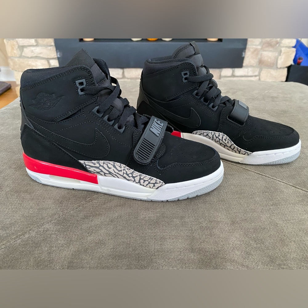 Air Jordan Legacy 312 (GS), New In Box